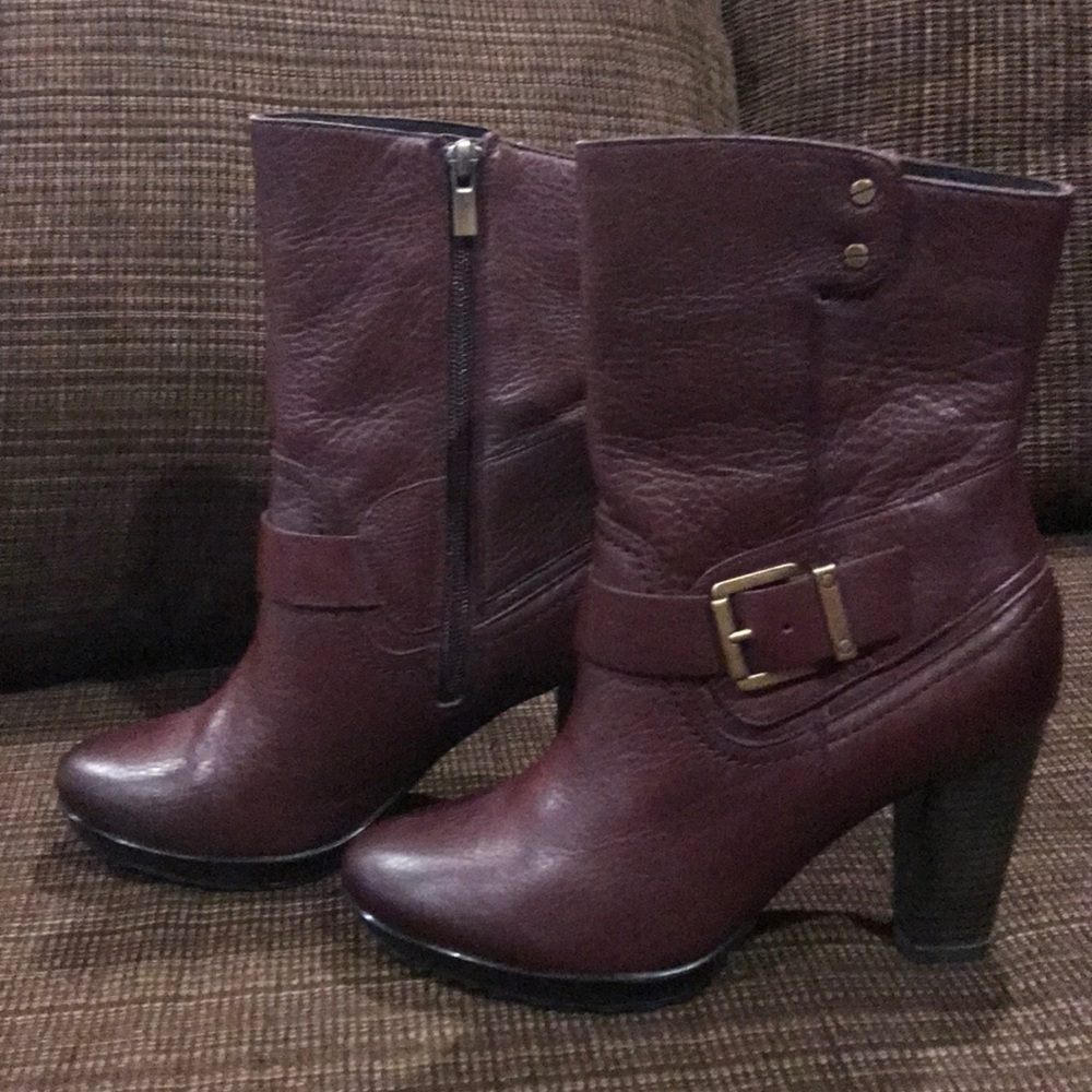 Indigo by Clarks Lisa Sayer Burgundy boots Size 7